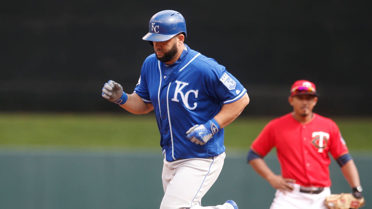Dozier blasts three home runs, but Royals beat Twins 11-5